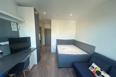 3 bed flat, 119 Mayflower Street, City Centre, Plymouth, PL11SD - Image 10